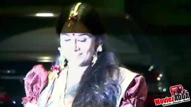 Vidya Balan's Mehndi Ceremony !