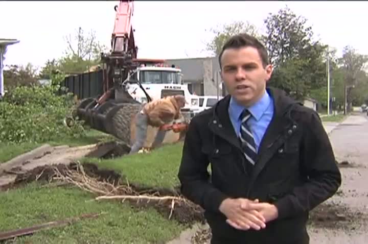 Chainsaw Fail During News Coverage