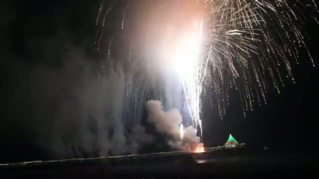 Manhattan Beach Christmas Fireworks Holiday Grand Finale 2012