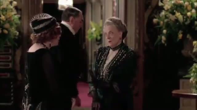 'Downton Abbey' Cast on Smith Vs. MacLaine