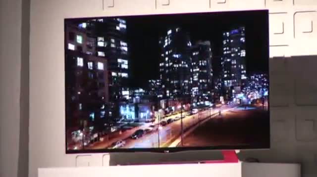 Smarter and Bigger Is TV Theme at CES 2013
