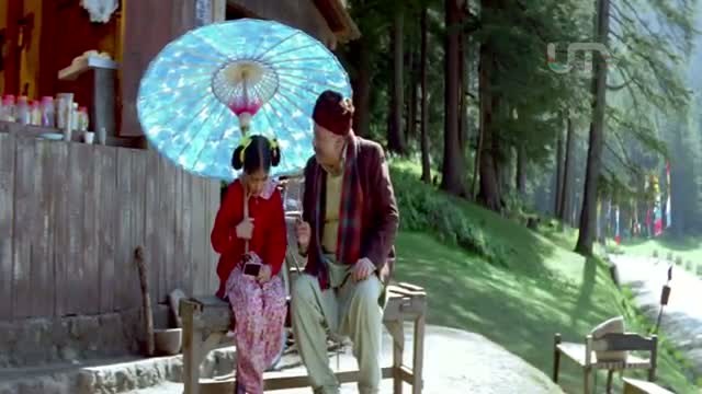 Blue Umbrella (2005) - Udhar Prem Ki Kainchi Hai - Pankaj Kapoor