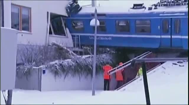 Train Slams Into Building Near Stockholm