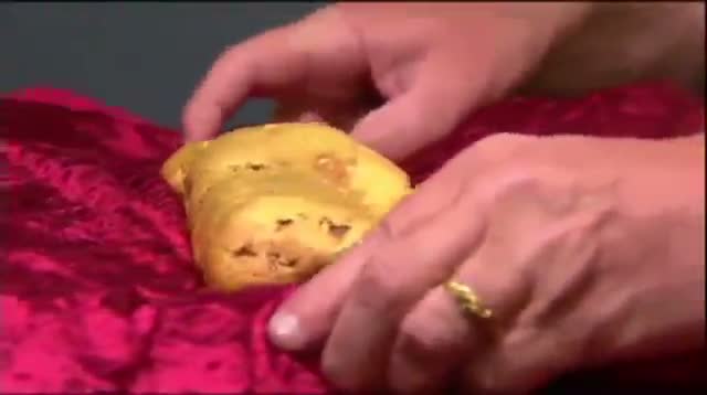11-pound Gold Nugget Found in Australia