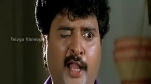 Pelli Chesukundam Scenes - Sudhakar deceiving Venu Madhav & friends - Telugu Cinema Movies