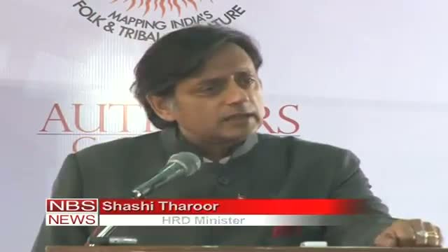 Promote book business for freedom of expression Tharoor
