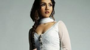 Govinda Daughter Narmada Ahuja to make Bollywood Debut