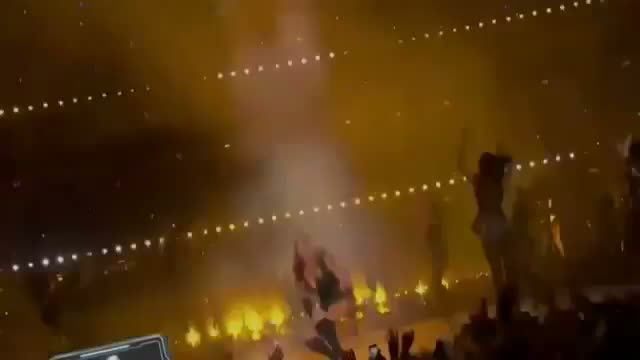 Beyonce 2013 NFL Halftime Show at Super Bowl XLVII Super Bowl Halftime Show with Destiny's Child