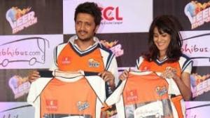 Riteish & Genelia Deshmukh unveil their CCL team 'Veer Marathi