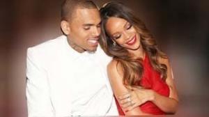 Rihanna & Chris Brown heat up the 2013 Grammy Awards