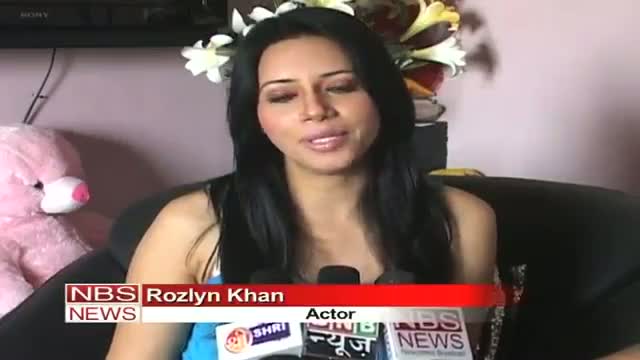 I love to watch po*n Rozlyn Khan