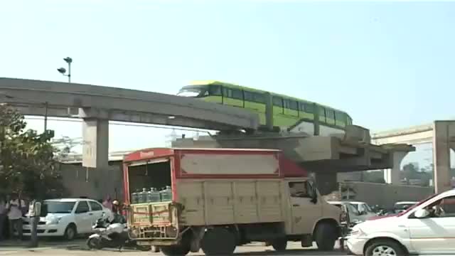 Monorail successfully completes trial run in Mumbai