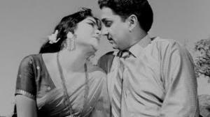 Antasthulu Movie Songs - Tella cheera Kattukundi evarikosamo Song - ANR, Krishna Kumari, Bhanumathi, Ghantasala - Telugu Cinema Movies