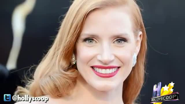 Jessica Chastain Channels Old Hollywood Glamour At 2013 Oscars