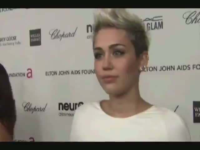 Miley Cyrus Talks Charity Work, Events & Causes - Oscars 2013