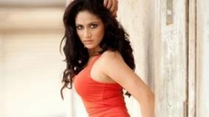 Tamil Actress Komal Sharma Spicy Photo Shot Video