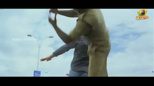 Dammu Movie Scenes - Jr. NTR fighting the bad cop to save Trisha - Trisha, Karthika - Baadshah Jr Ntr - Telugu Cinema Movies
