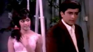 Aap KI Patloon Phat Gayi Hai - Shashi Kapoor, Hema Malini - Comedy Scene - Abhinetri