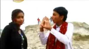 Aara Ballia Chappra (Bhojpuri Holi Special New Song Of 2013) - FromA Babuniya Ho