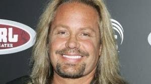 VINCE NEIL Hospitalized with Kidney Stones