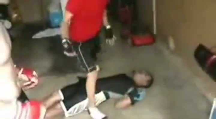 Brutal Knock Out in Basement Bout