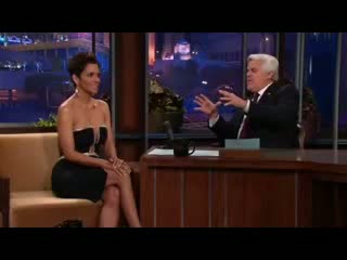 Halle Berry's Dress On Leno Distracts 'Tonight Show' Host (VIDEO) March 12, 2013