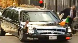 Obamas Limo Gets Stuck at US Embassy in Ireland
