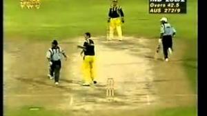 Sachin Tendulkar vs Shane Warne (1998) 134 runs Australia Sharjah