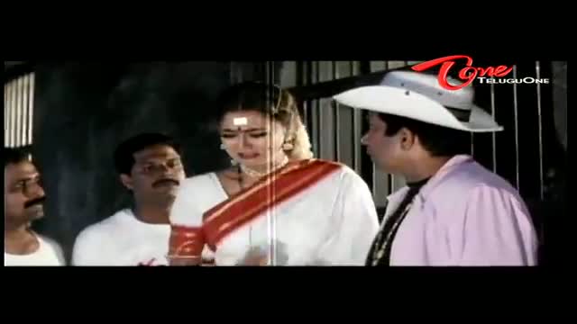 Telugu Comedy Scene From Mee Aayana Jagratha Movie - Raksha Hot Cleavage Show To Brahmanandam - Telugu Cinema Movies