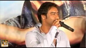 Ajay Devgn FIGHTS a real tiger in Himmatwala