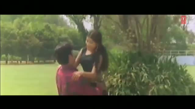 Dar Lagela Kahin Loot Na Jayi [ Bhojpuri Video Song ] - From Movie Maai Jaisan Bhauji Hamaar