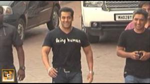 Salman Khan's SHOCKING wardrobe malfunction