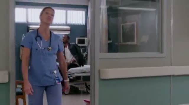 Falco: Seeing 'Nurse Jackie' Ads Is 'surreal'