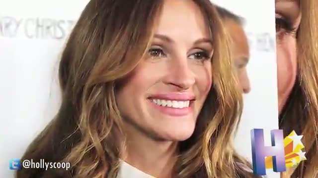 Julia Roberts' Co-Stars Reveal She Was Tortured By 'Steel Magnolias'  Director