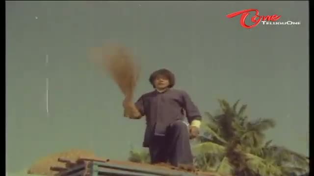 Telugu Comedy Scene From Gadusu Pillodu Movie - Raja Babu Funny Speech From The Top Of A Van - Telugu Cinema Movies