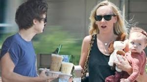 Harry Styles Dating 33 Year Old Kimberly Stewart