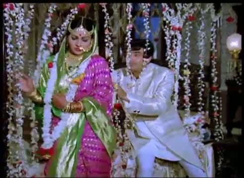 Rati Agnihotri Confronts Sanjeev Kumar On First Night Of Wedding - Drama Scene - Ayaash