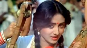 Unchi Neechi Palkhi - Bindiya Goswami, Mithun Chakraborty - Aamne Samne - Bollywood Devotional Song