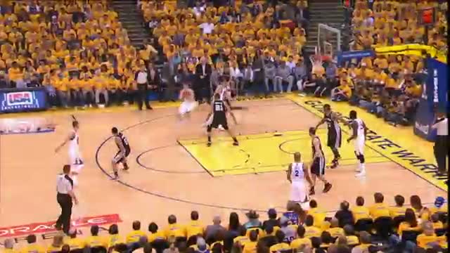 NBA: Andrew Bogut's posterizing slam in Game 3!