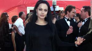 Angelina Jolie Undergoes Double Mastectomy