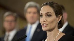 Cancer scare causes Angelina Jolie to have double mastectomy