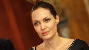 Brad Pitt: Angelina Jolie's decision to undergo double mastectomy is 'absolutely heroic'