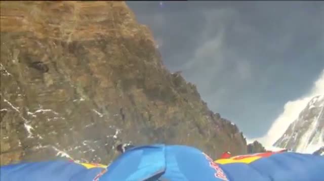 Record-breaking BASE Jump From Mt. Everest