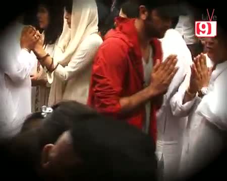Shahrukh, Deepika Attend Priyanka Chopra's Father Funeral