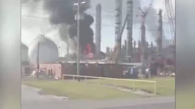 Blast, Fire at La. Chemical Plant
