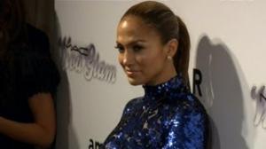 Jennifer Lopez Shows Off Her Curves