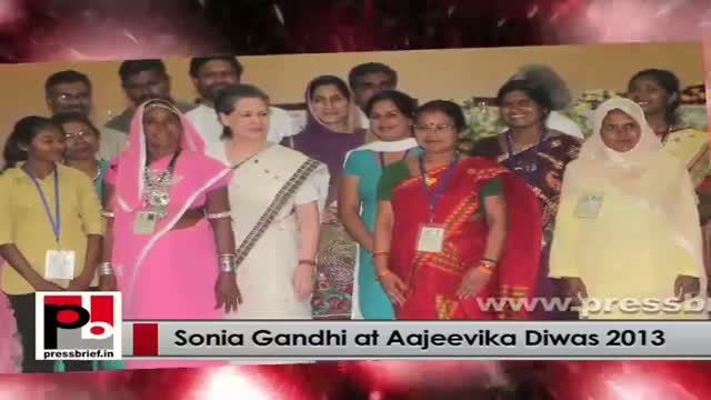 Sonia Gandhi at Aajeevika Diwas 2013
