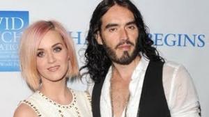 Katy Perry Slams Russell Brand Over Divorce Text Message!