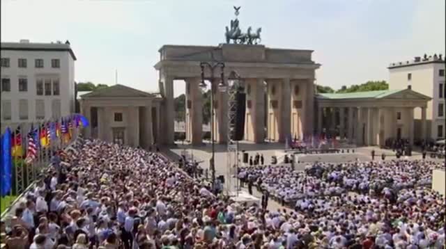 In Berlin, Obama Channels Cold War Activism