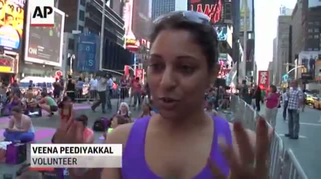 Thousands of Yogis Fill Times Square